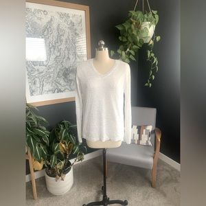 Glittery white top M